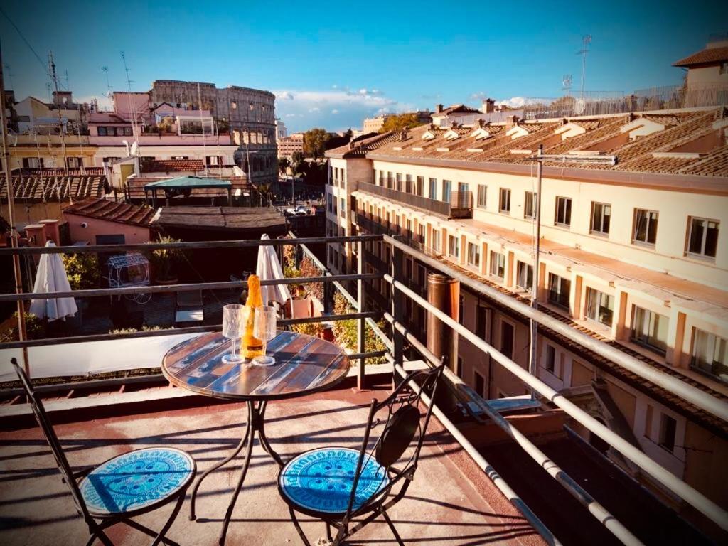 Attico Loft & Rooftop Colosseo Roma Exterior foto